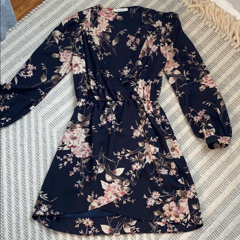 Francesca’s floral long sleeve dress - S